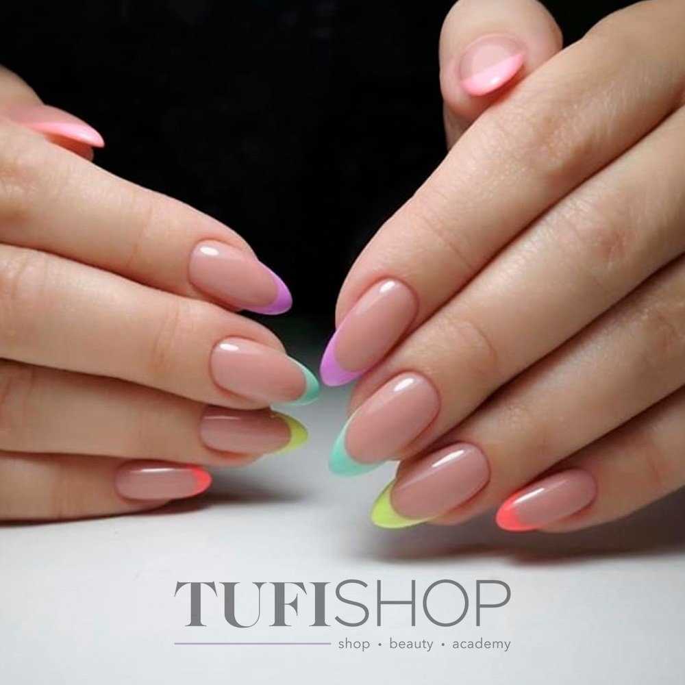 Идеи дизайна цветного французского маникюра для разных событий и сезонов