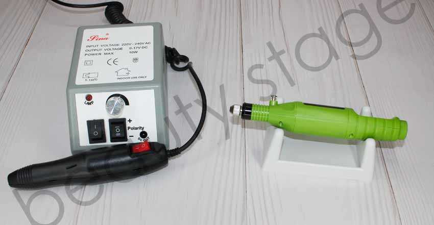 Наличие реверса и плавного пуска