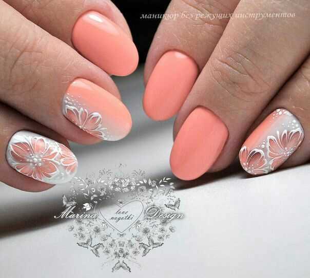 Оригинальные узоры и дизайны в коралловом маникюре