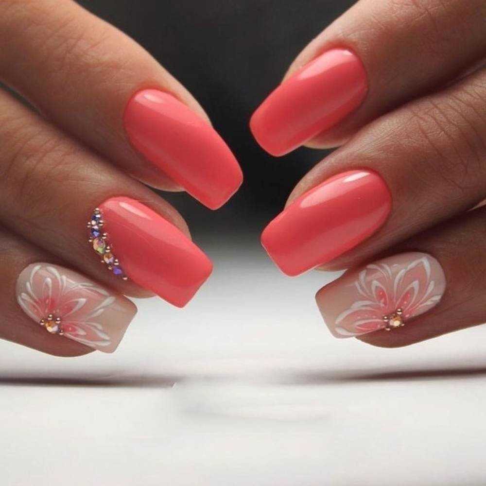 Секреты ухода за коралловым маникюром и долговечность