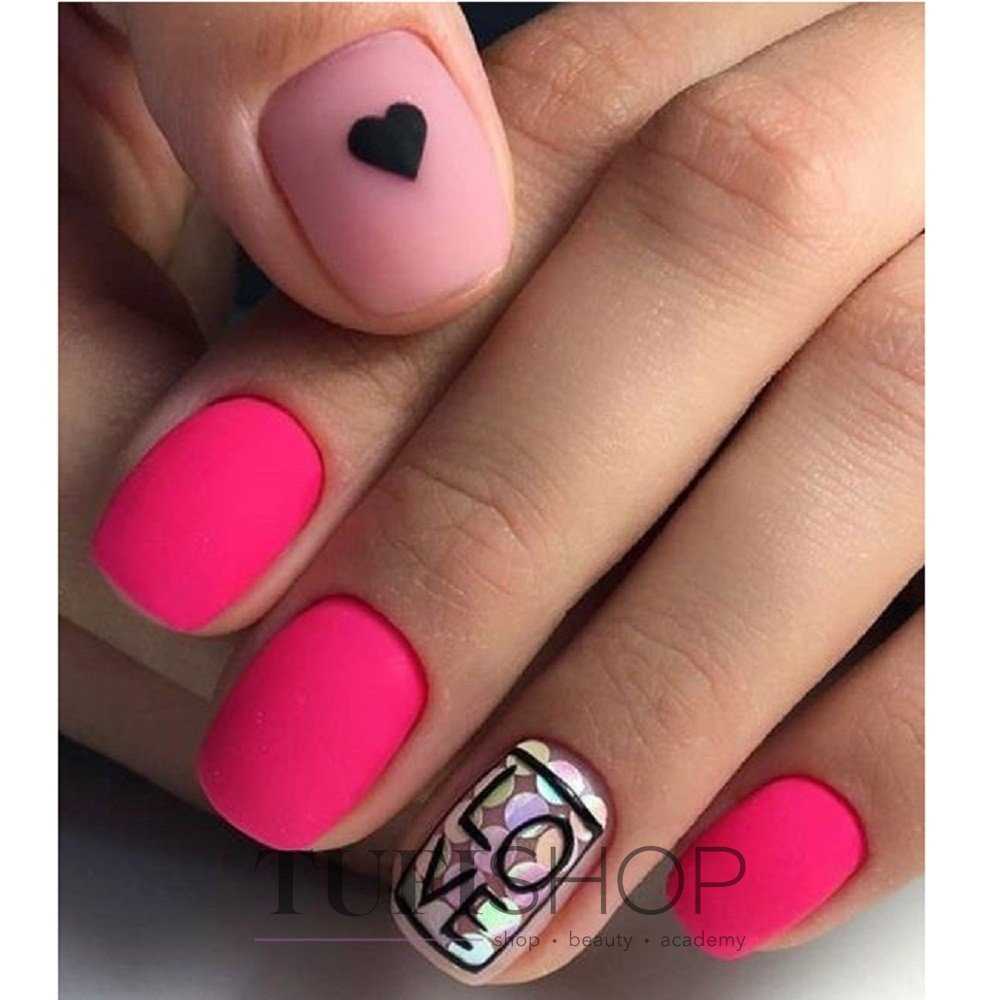 Уход за малиновым маникюром