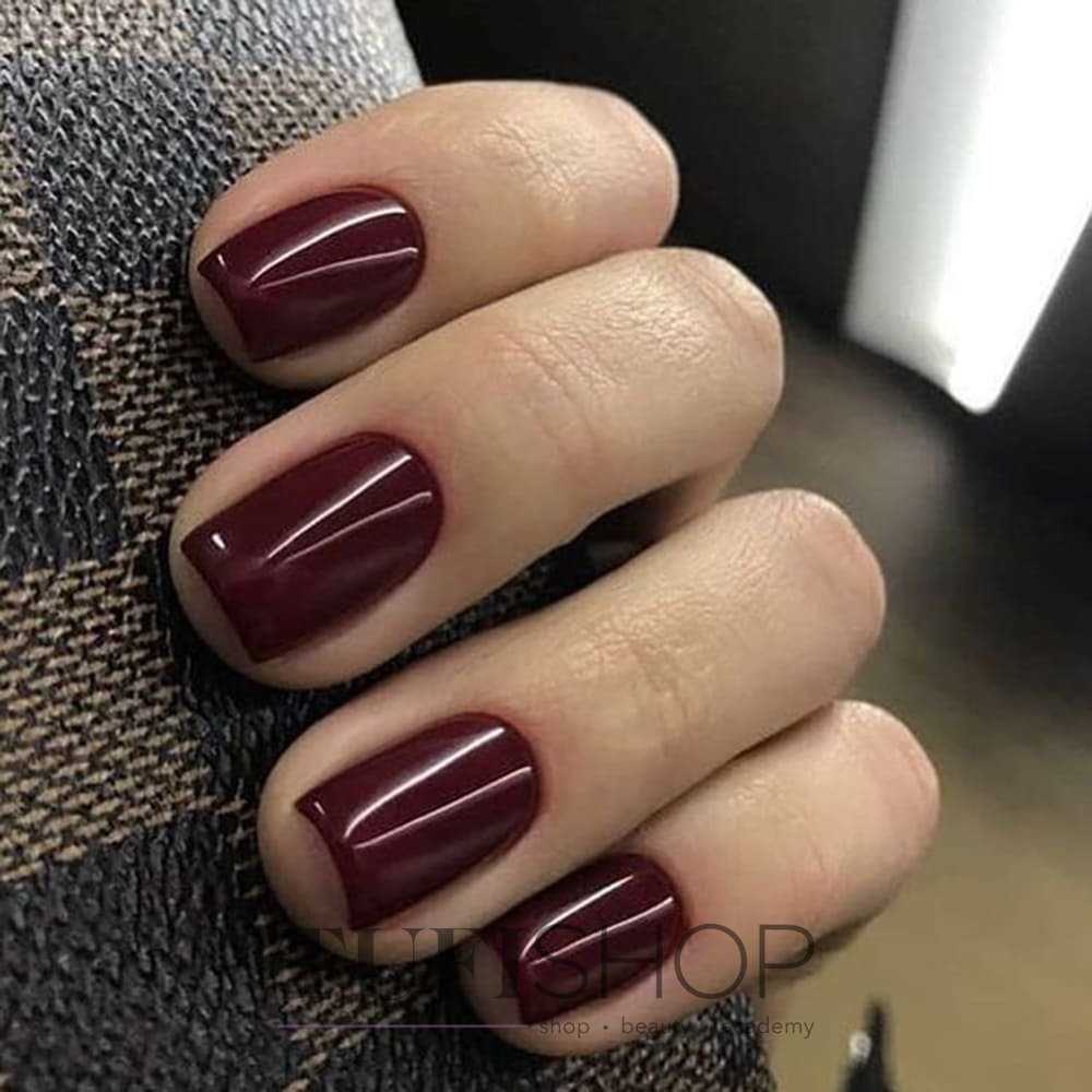 Шикарный бордовый маникюр: элегантность и современность