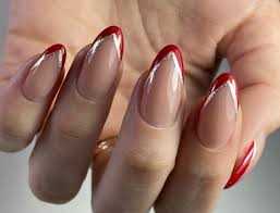 Идея #1: Красный френч в белых полосках