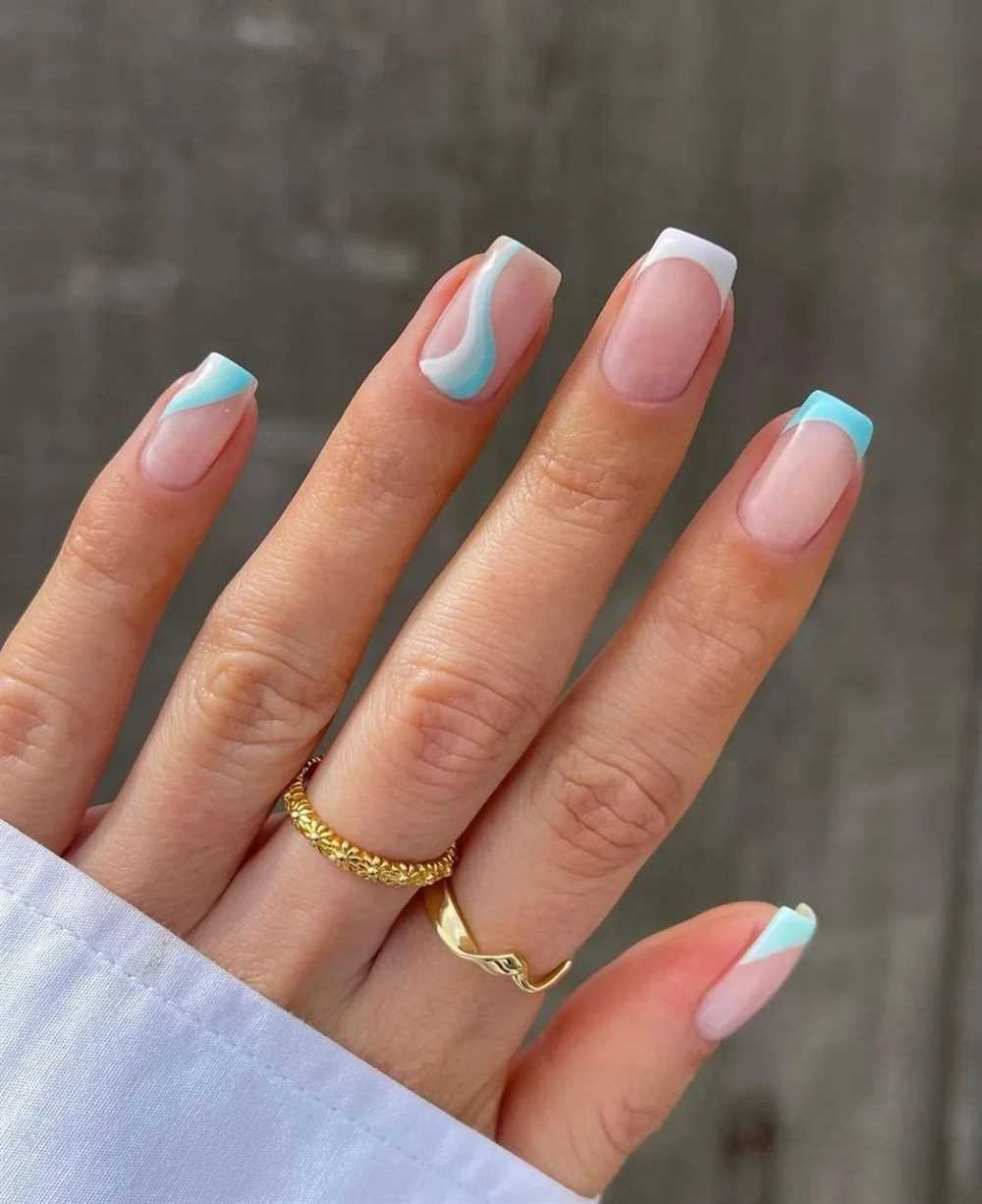 Мягкий и нежный маникюр