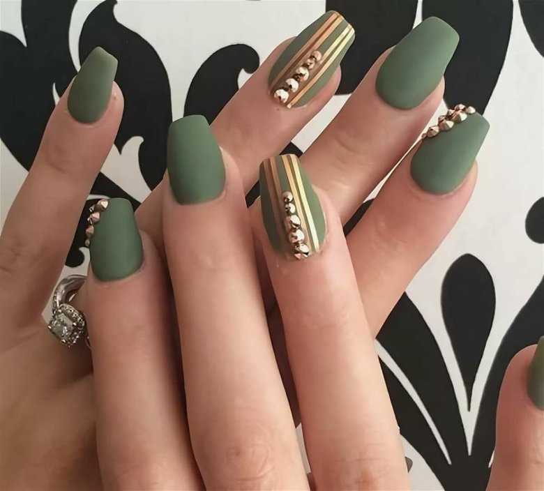 Эффектное сочетание оливкового и золотого