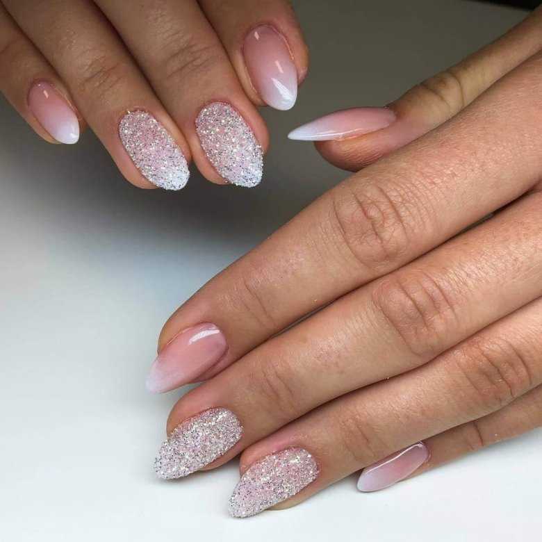 Ослепительные маникюры с блестками