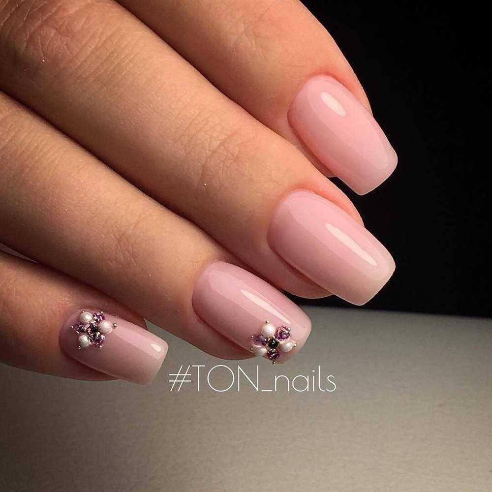 4. Френч с камнями