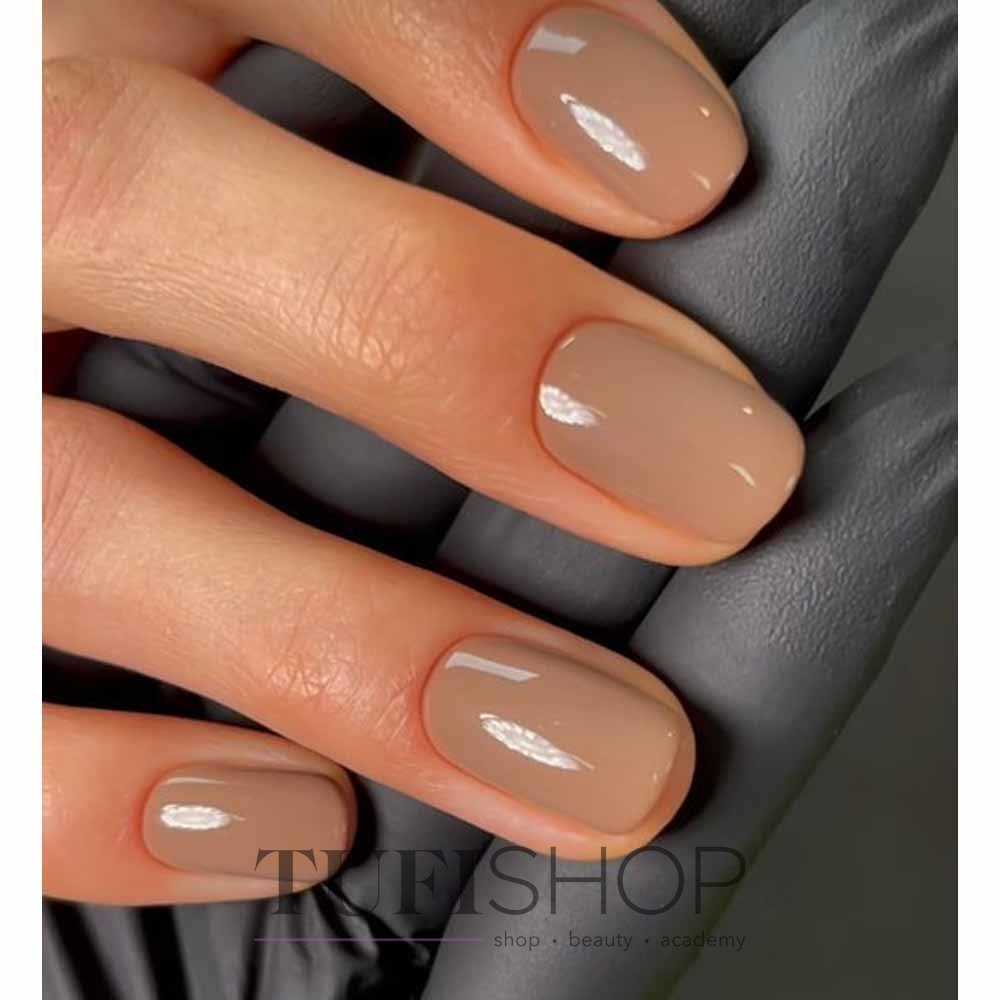 Преимущества маникюра цвета капучино: