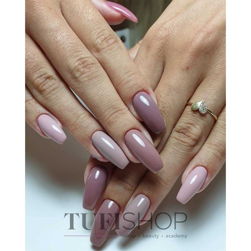 Секреты стойкости пастельного маникюра