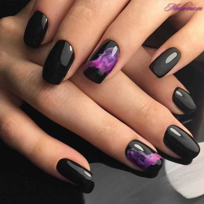 ТЕМНЫЙ МАНИКЮР: ВЫБИРАЙТЕ ПОДХОДЯЩУЮ ЦВЕТОВУЮ ГАММУ