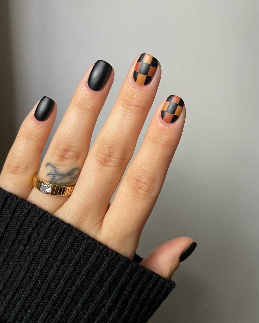 8. Матовые цветные френчи