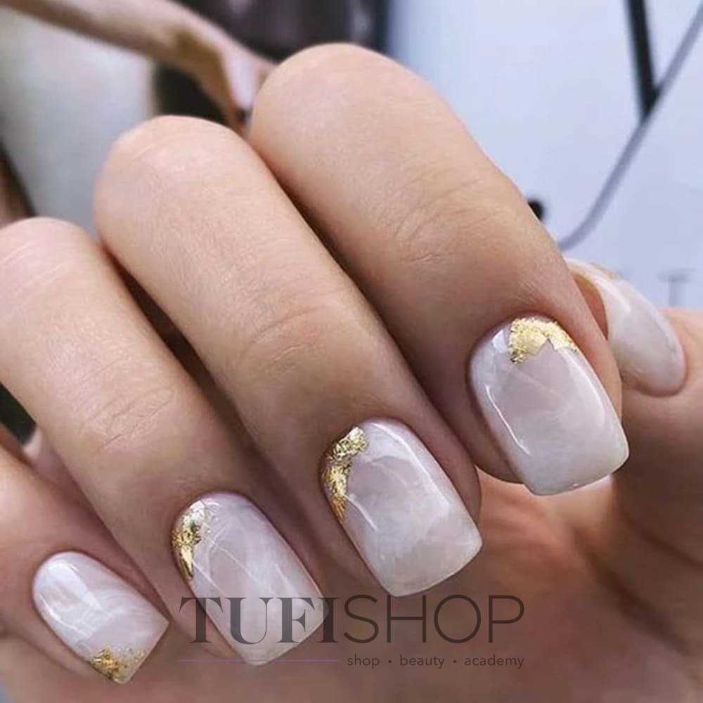 Мраморный маникюр: техника нанесения красок на ногти