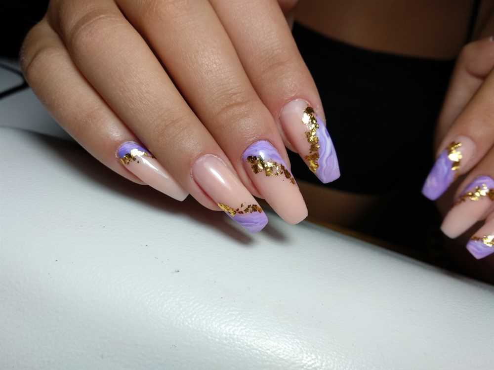 Нежный лиловый маникюр: идеи, дизайн, фото