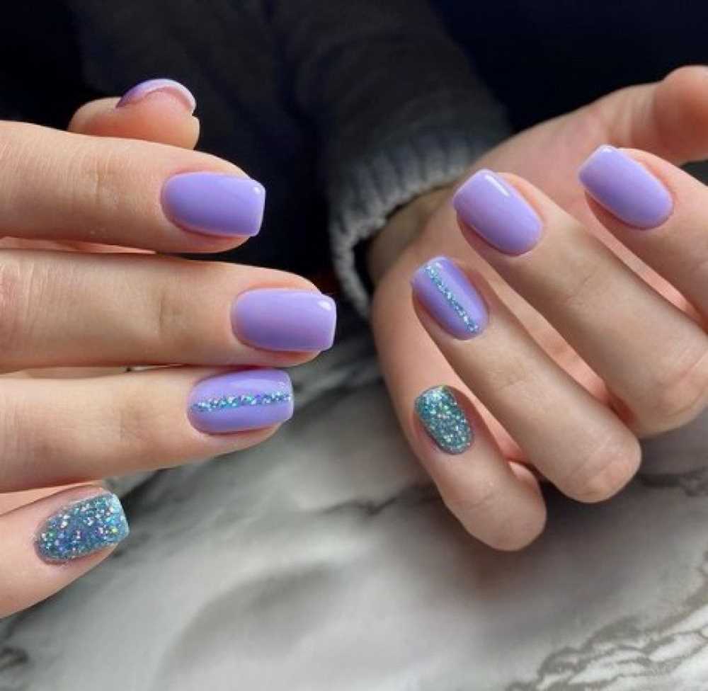 Фотографии и инспирация: примеры нежного лилового маникюра