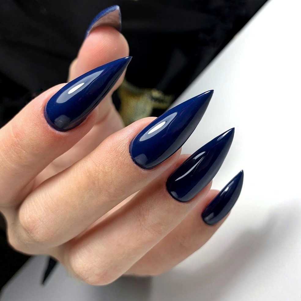 Модный маникюр на острые ногти: тренды сезона