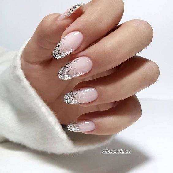 Идеи для вечернего маникюра омбре с блестками