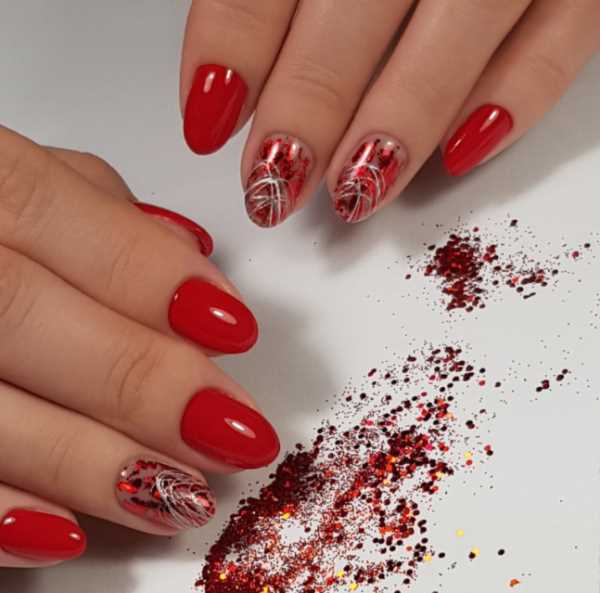 Какие цвета лучше выбрать для модного маникюра