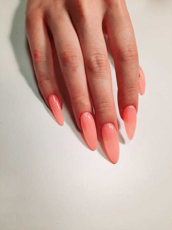 Оригинальные дизайны персикового маникюра