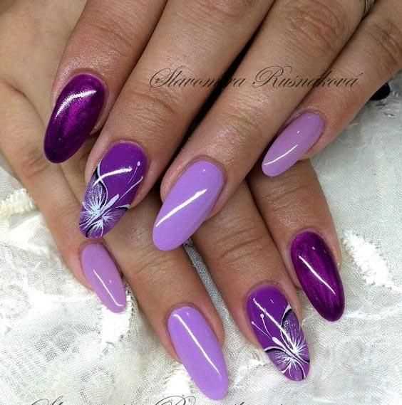 Летний сиреневый маникюр