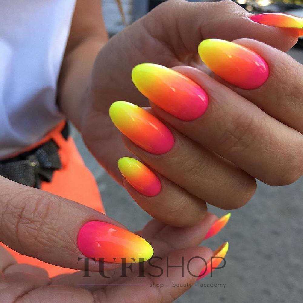 Оригинальный цветной френч: идея для трендсеттеров