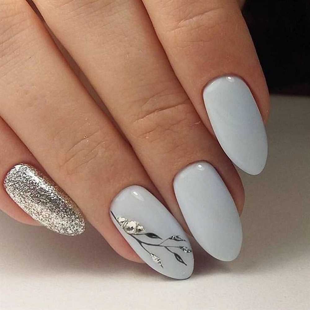 Весна - время воплотить стильные маникюрные идеи