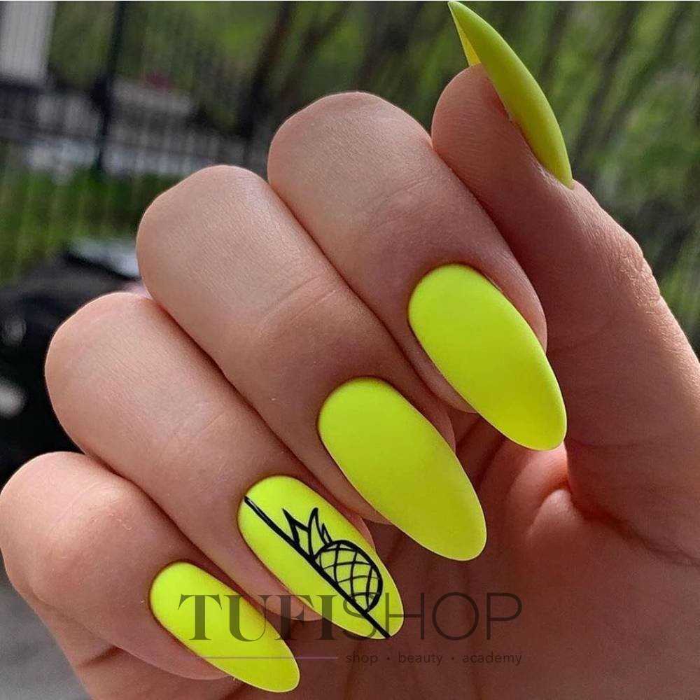 Желтый маникюр на короткие ногти: сияние и стиль в любом случае